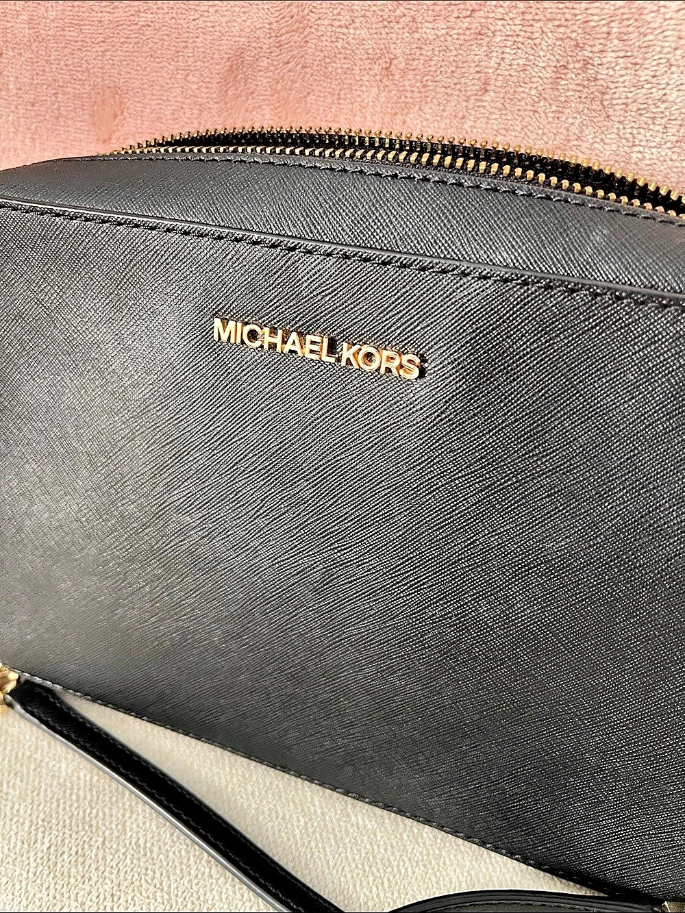 Michael Kors Jet Set Large Saffiano Leather Crossbody Bag Black